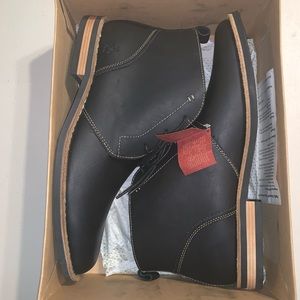 Pair of Penguin by Munsingwear Shoes
